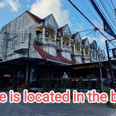Andaman Place Guesthouse Patong Luaran gambar