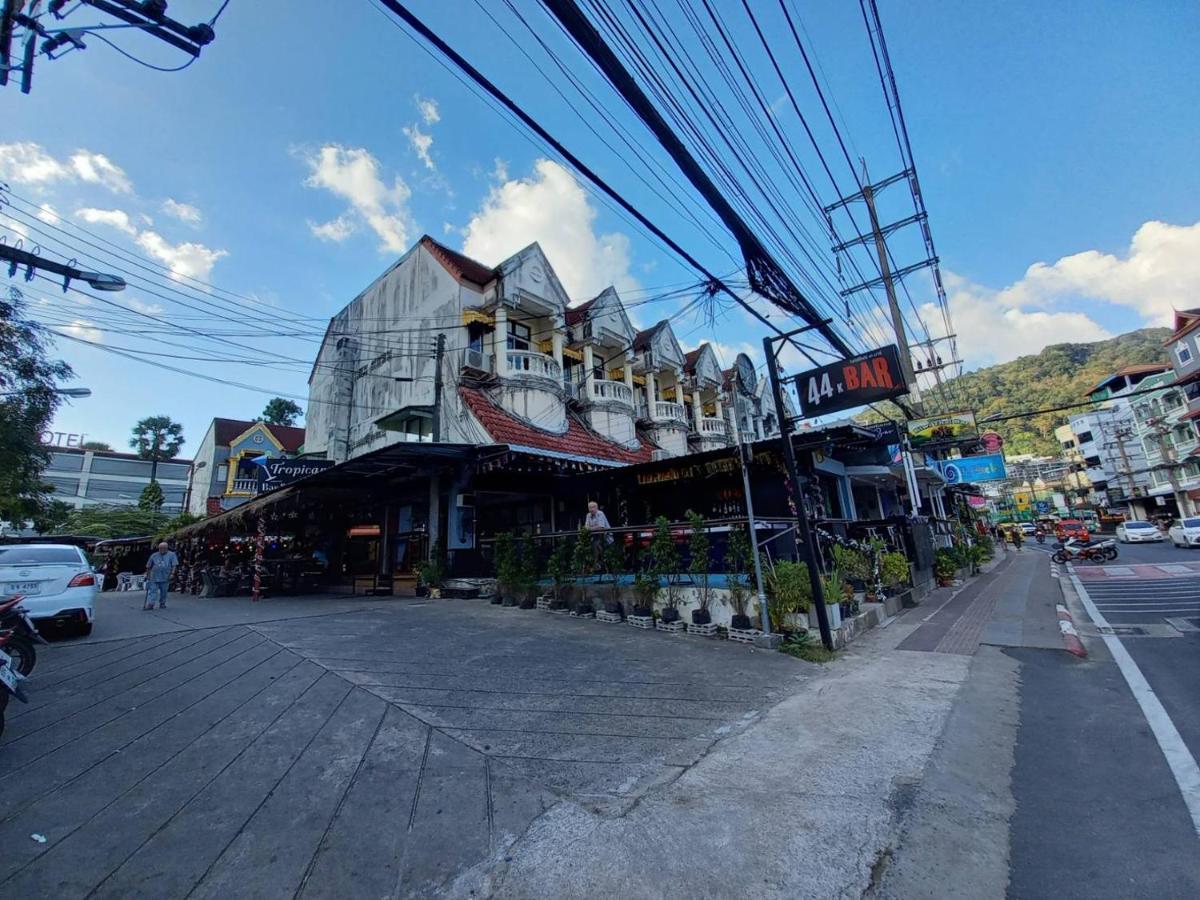 Andaman Place Guesthouse Patong Luaran gambar