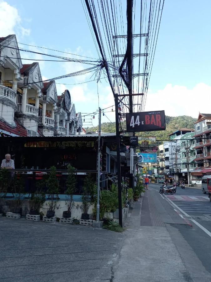 Andaman Place Guesthouse Patong Luaran gambar