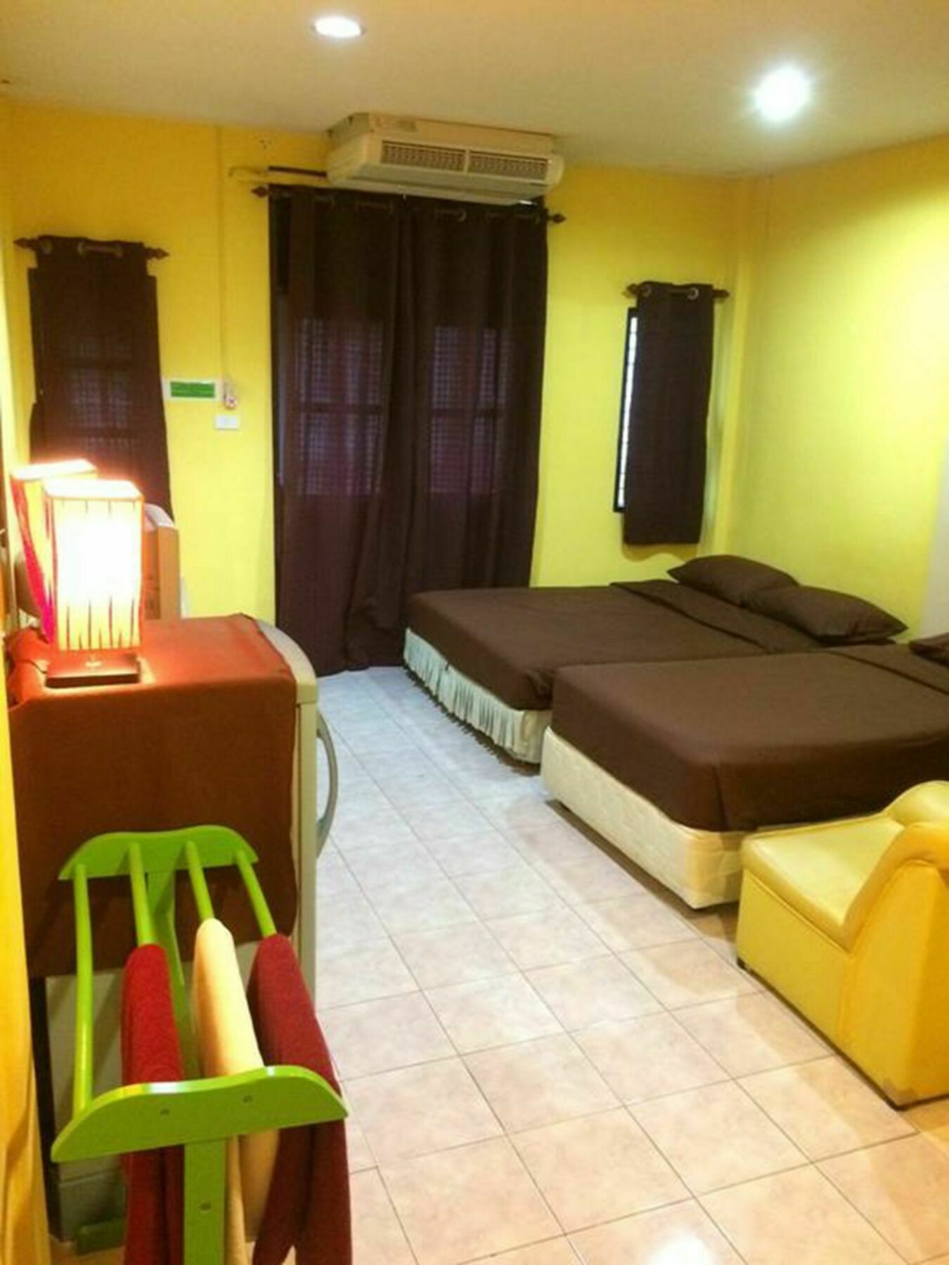 Andaman Place Guesthouse Patong Luaran gambar