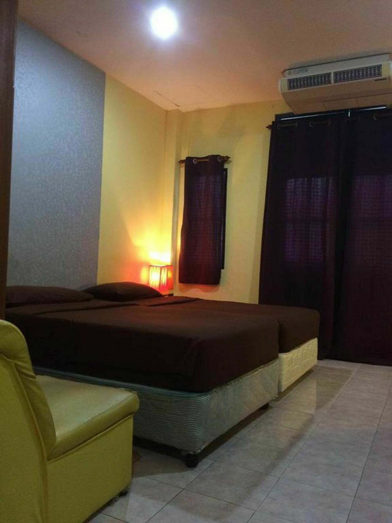 Andaman Place Guesthouse Patong Luaran gambar