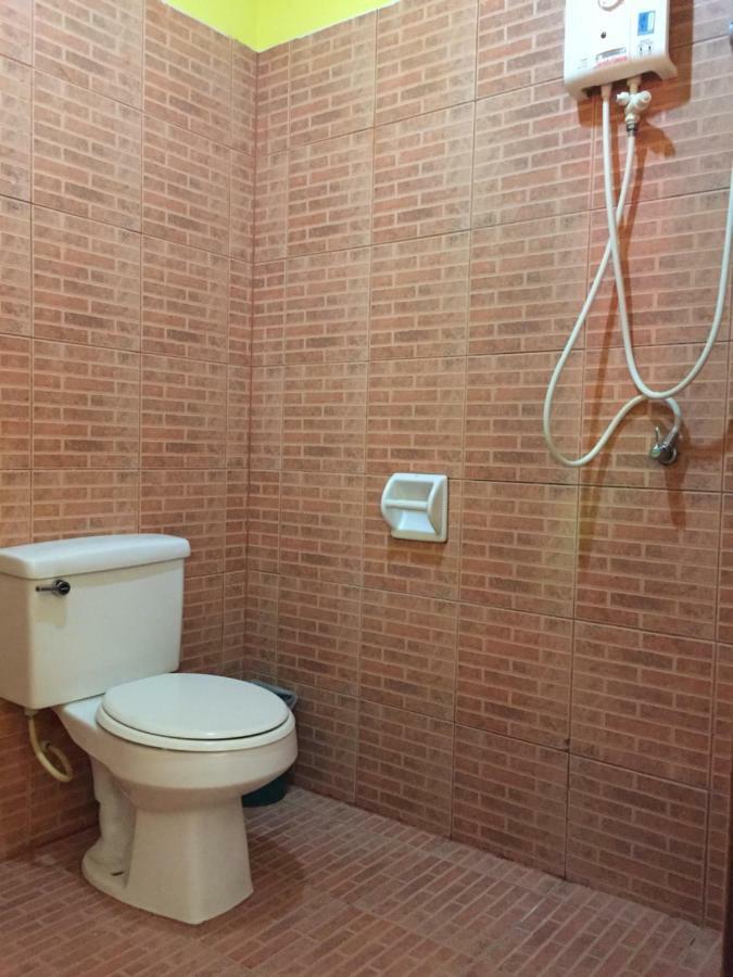 Andaman Place Guesthouse Patong Luaran gambar